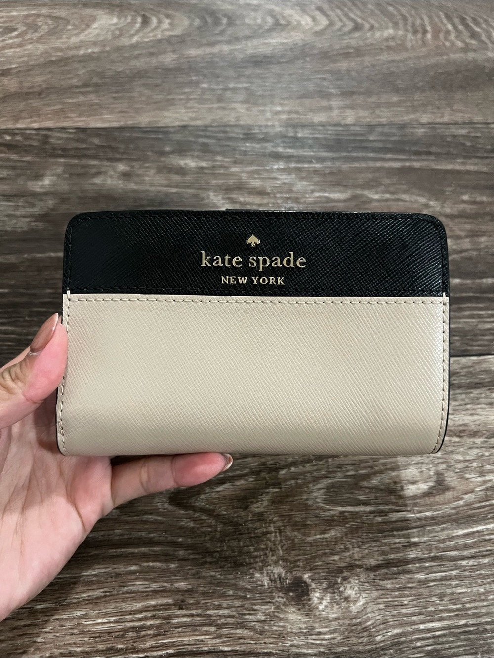 kate spade Staci Colorblock Black and Cream Medium Compact Bifold Wallet